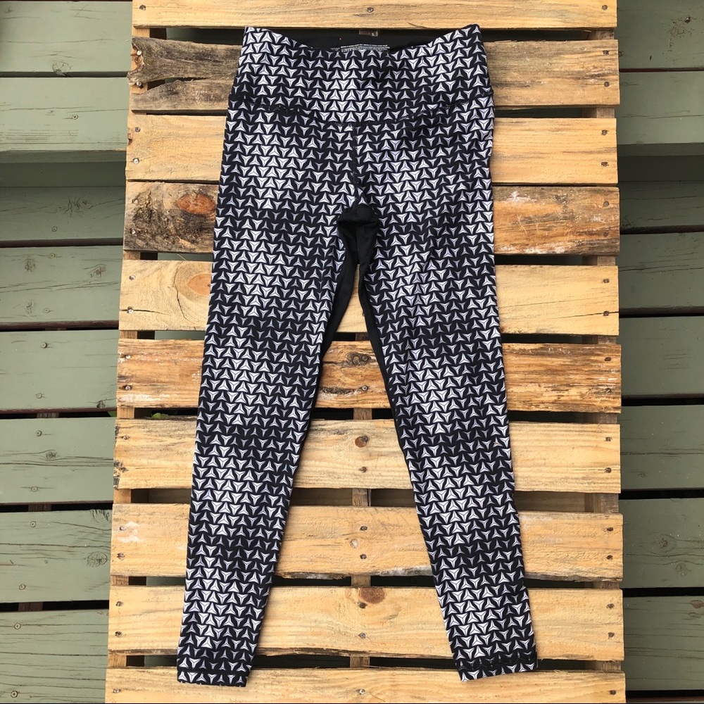 Victoria Secret Knockout leggings